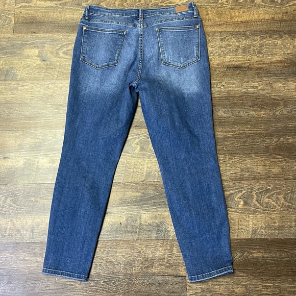 Judy Blue Relaxed Fit Womens Size 32 JB8271 Mid-Rise Blue Denim Jeans Distressed - Picture 6 of 10